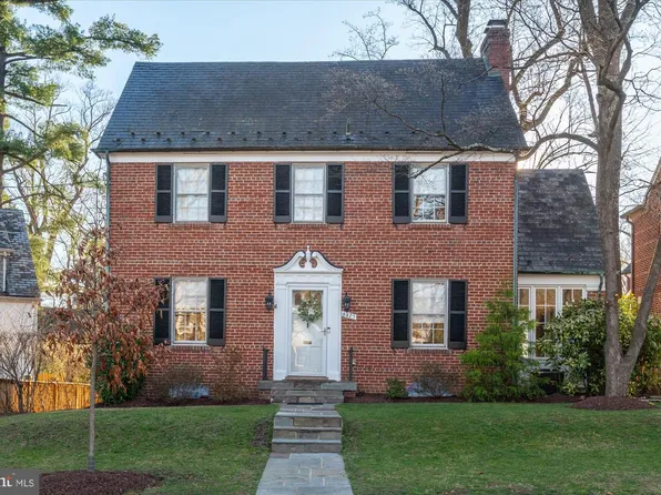 6425 33rd St NW, Washington, DC 20015