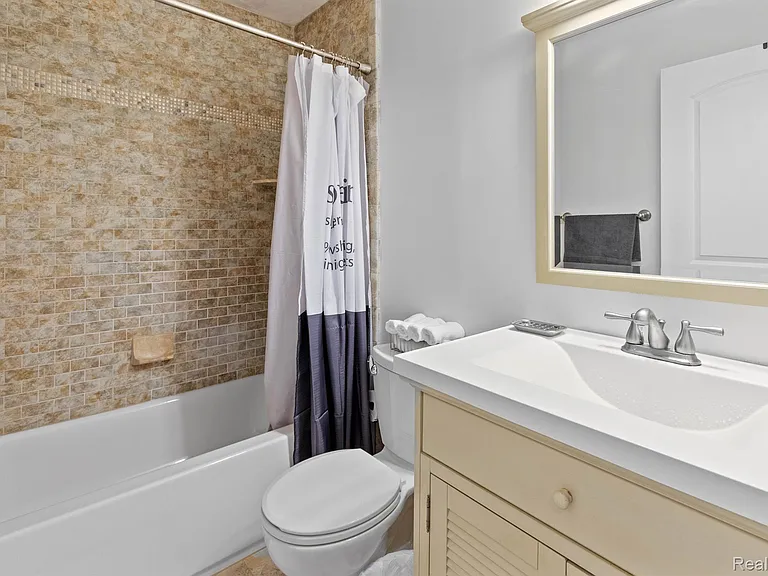 1800 Campau Farms Cir — Photo 15