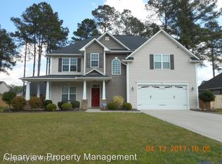 3925 Quarry Hollow Dr, Fayetteville, NC 28306