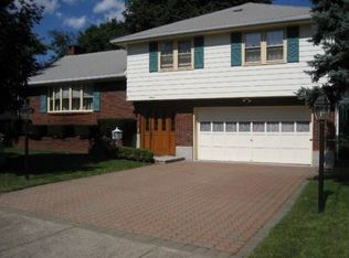 7 Alden Ave, Stoneham, MA 02180