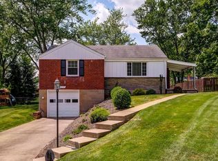 8247 Vivian Dr, Pittsburgh, PA 15237