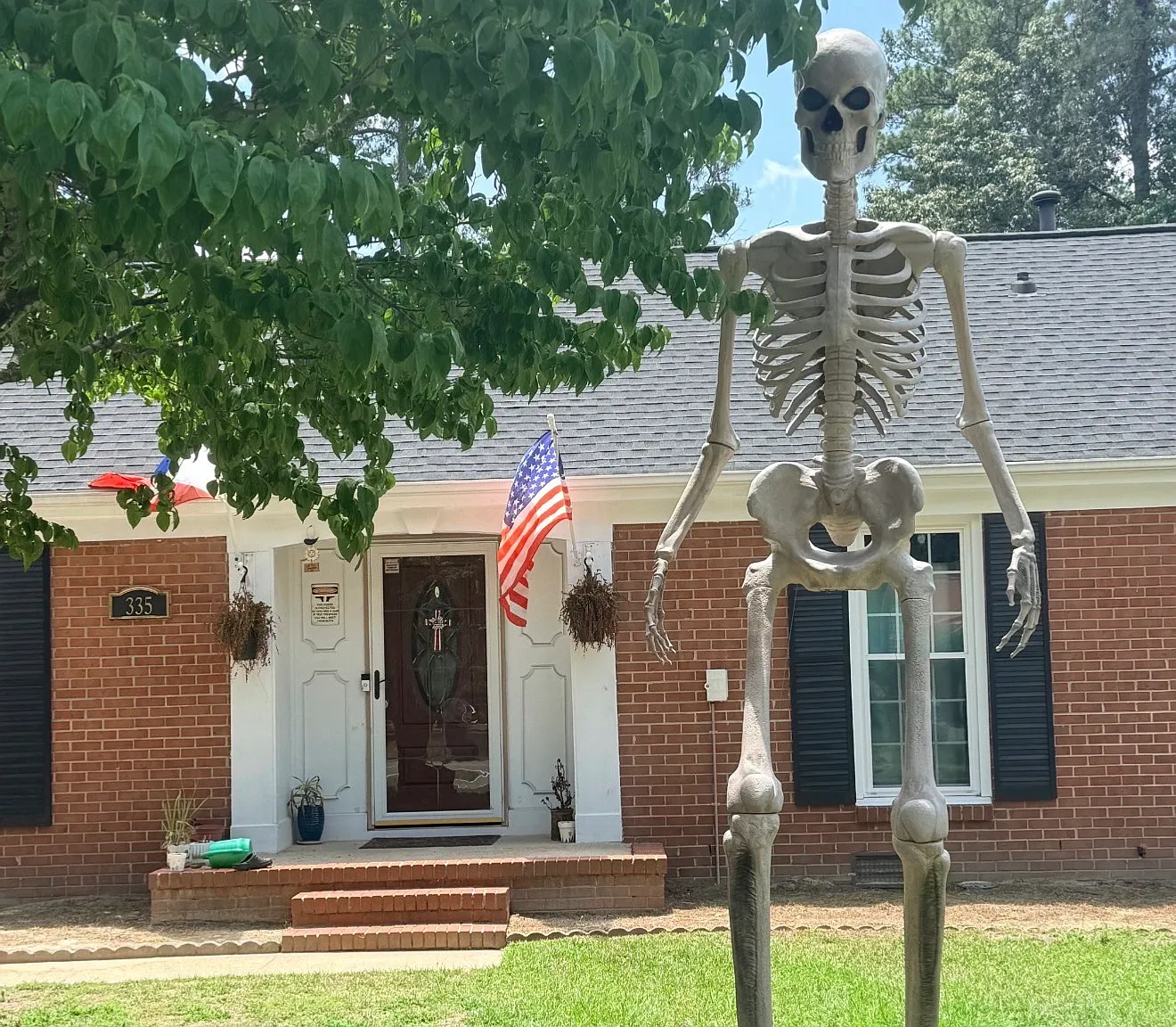 4 bed, 1884 sqft, $2,300 — Photo 1