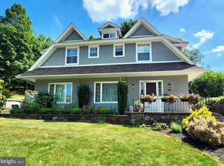 19 Wyomissing Hills Blvd, West Lawn, PA 19609