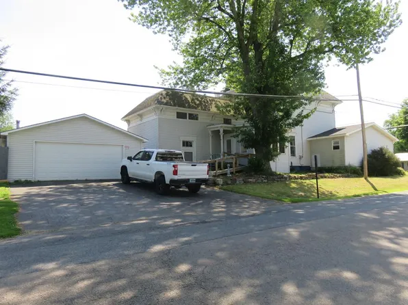 2443 Chateaugay St, Fort Covington, NY 12937
