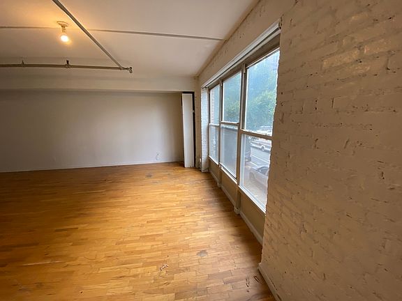 5th image of 59 Scholes St APT 107