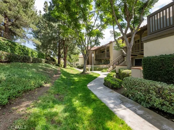 215 S Cross Creek Rd Unit L, Orange, CA 92869