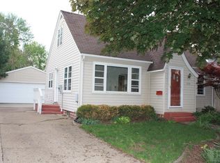 310 Franklin St, Pella, IA 50219