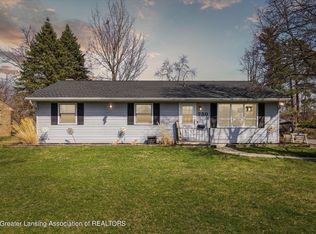 750 Dryer Farm Rd, Lansing, MI 48917