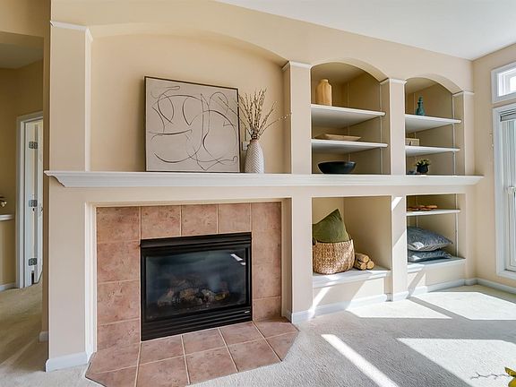 4th image of 8375 Oakdale Ct