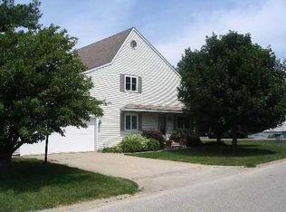 410 3rd St SW, Swisher, IA 52338