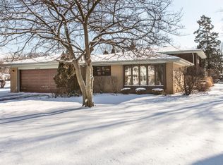 232 W Bradley St, Des Plaines, IL 60016