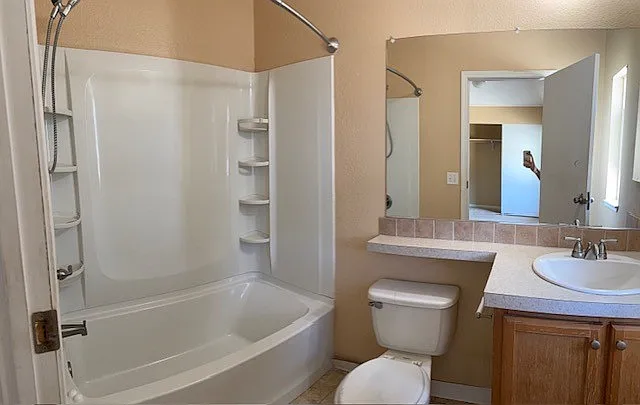 345 McKinley St — Photo 6