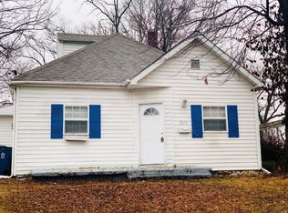 2616 Powhattan St, Alton, IL 62002