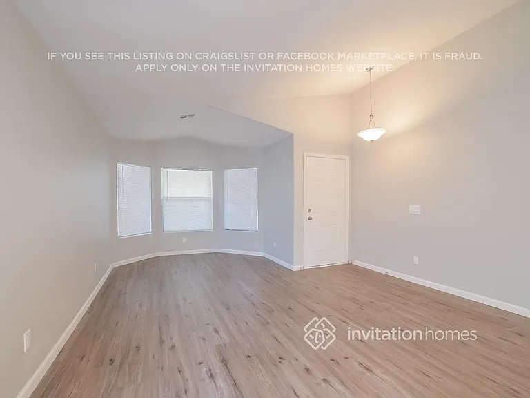 29206 N 22nd Ln — Photo 2