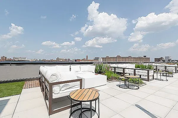 Rented by JCS Realty Group LLC | media 82