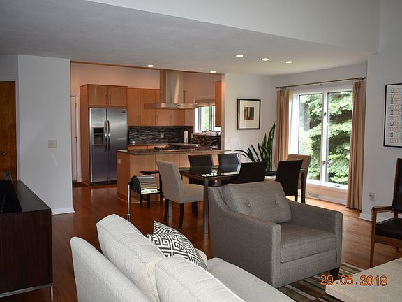 3rd image of 406 White Heron Cir