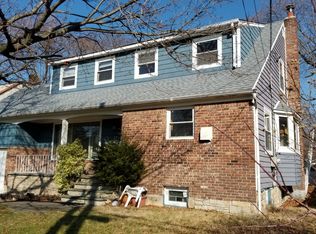 224 Pearsall Pl, Woodmere, NY 11598