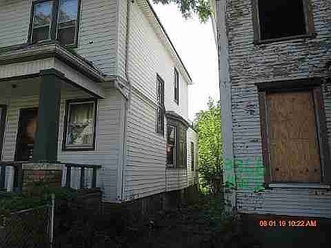 3372 E Willis