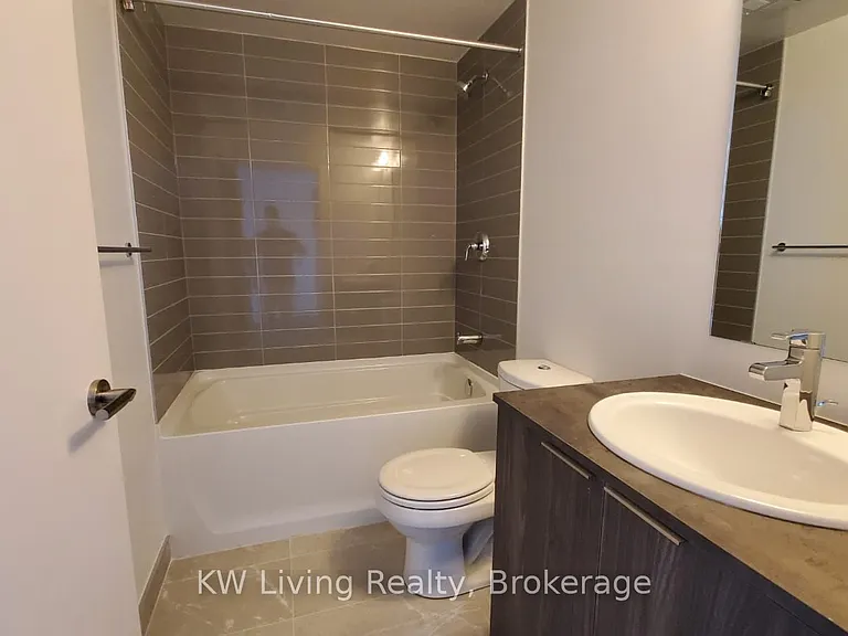 11 Wellesley St W #5913 — Photo 5