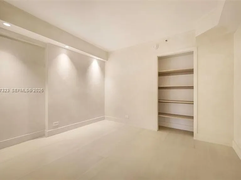 2301 Collins Avenue Cu #526 — Photo 21
