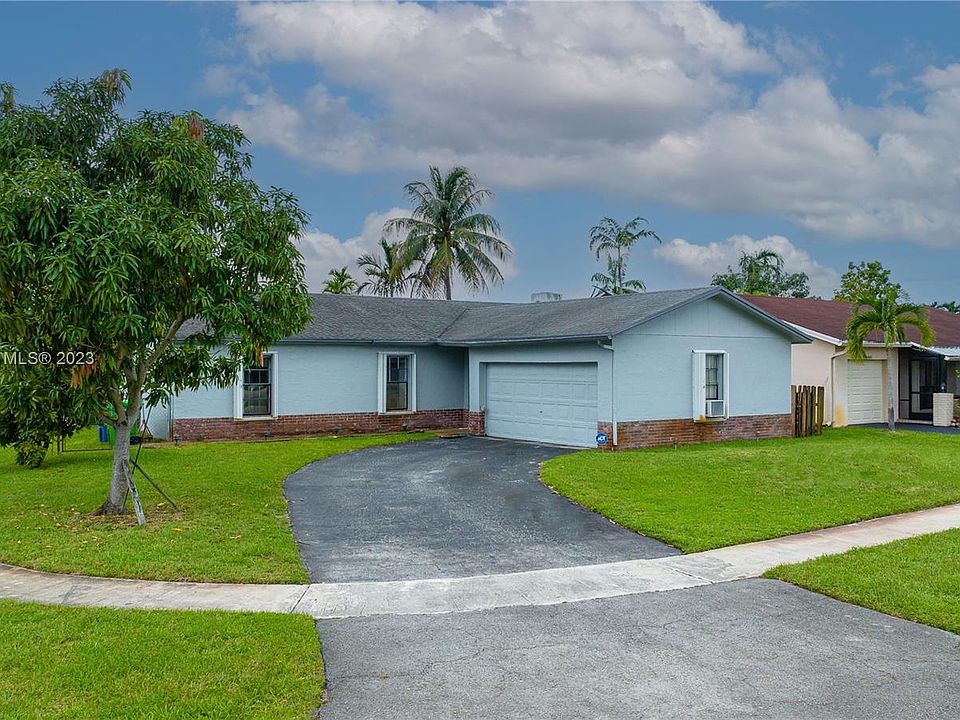1st image of 10900 NW 28th St