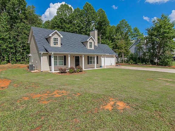 4th image of 5654 Hawthorn Dr