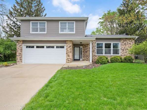 1320 Oak Hill Rd, Downers Grove, IL 60515