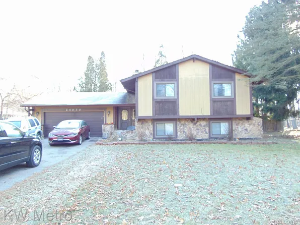 24030 McAllister St, Southfield, MI 48033