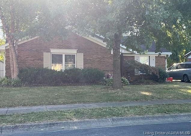 1st image of 2056 Cardinal Ln