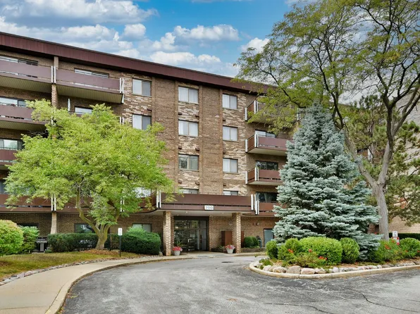 700 Wellington Ave Unit 407, Elk Grove Village, IL 60007