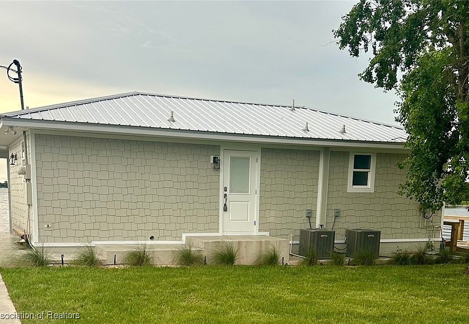 1st image of 409 Lake Lotela Dr