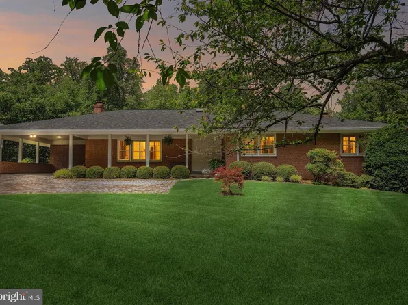 6101 Neilwood Dr, Rockville, MD 20852