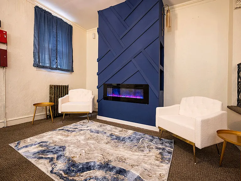 English Manor Apartments- Beautifully kept secret in Mt. Airy — Photo 32