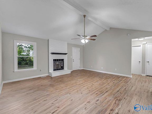 4th image of 416 Walton Rd