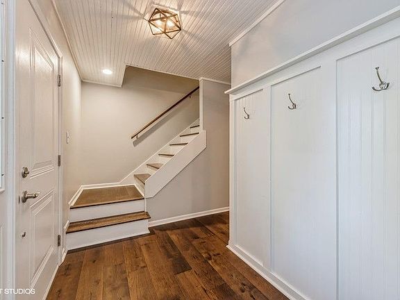 3rd image of 839 Opal Dr