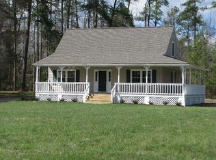 5945 Fletcher Rd, Gloucester, VA 23061