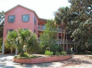 905B Jungle Rd, Edisto Island, SC 29438