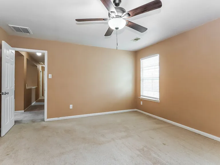 22123 Greengate Dr — Photo 9