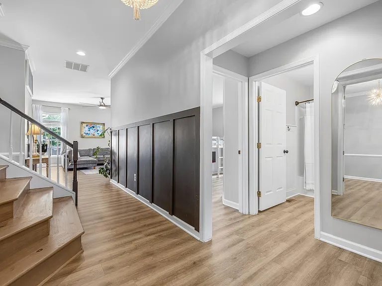 137 Whispering Woods Pl — Photo 49