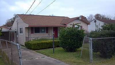 1st image of 6116 Willow Ave