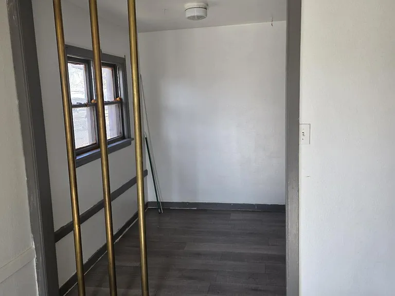 2323 8th Ave N #1 — Photo 4