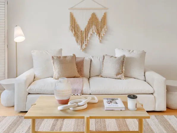 534 Via De La Valle Unit F, Solana Beach, CA 92075