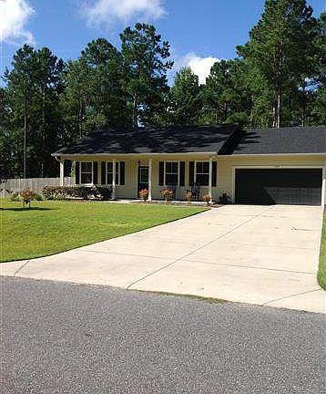2nd image of 402 Parkside Cir