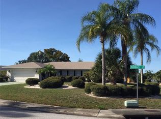 238 Amesbury Cir, Sun City Center, FL 33573
