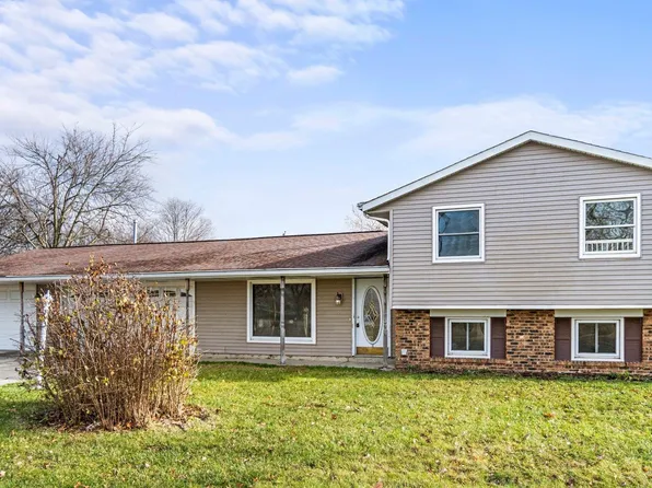 4220 Maplecrest Rd, Fort Wayne, IN 46815