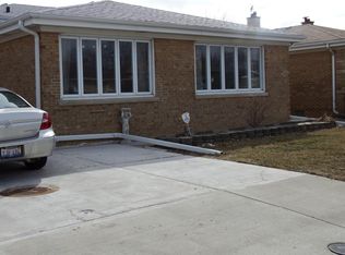 7319 N Crawford Ave, Lincolnwood, IL