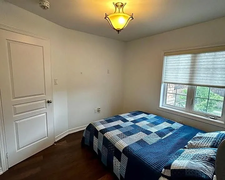 232 Kincardine St — Photo 33