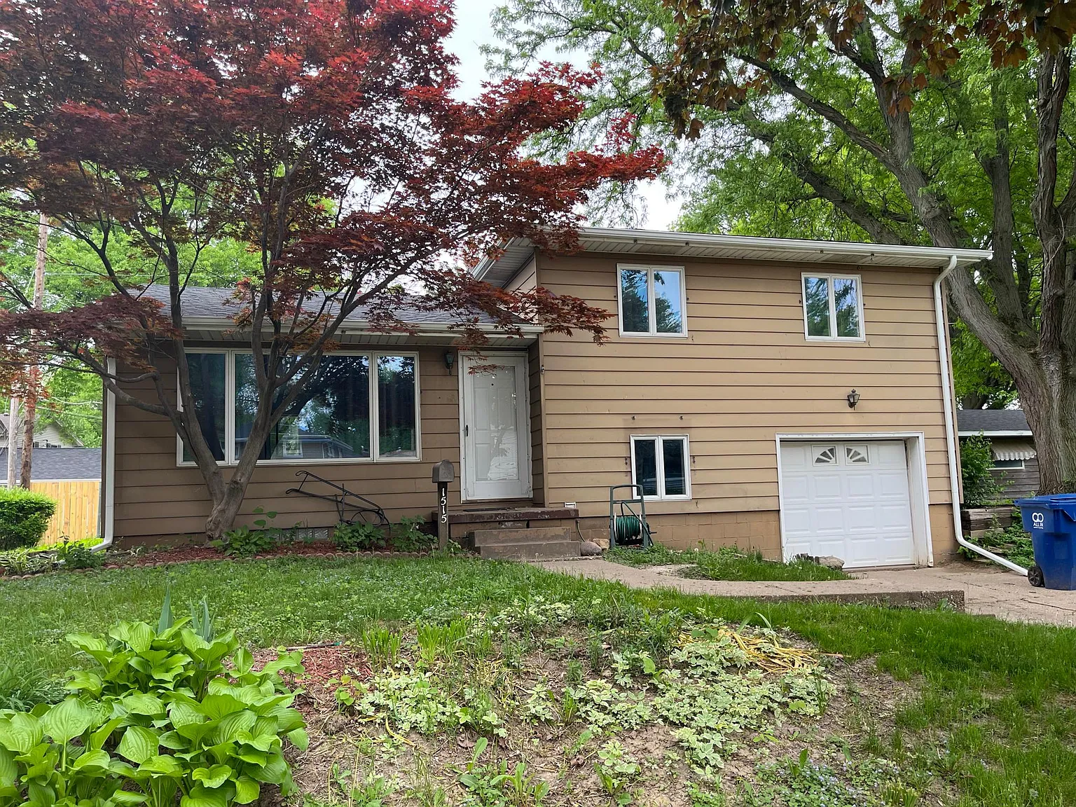 1515 Lincoln Ct — Photo 1
