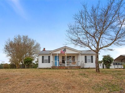 819 Doyle St, Westminster, SC, 29693