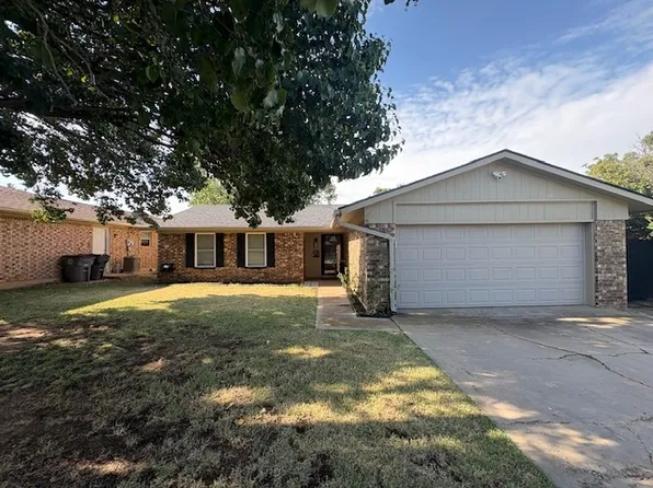 4621 SE Aberdeen Ave, Lawton, OK 73501